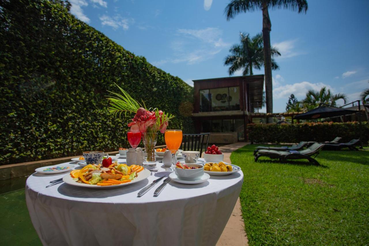 Humura Resorts Kampala Exteriör bild